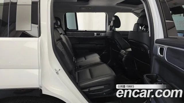 Hyundai Santafe Santa Fe (MX5) Бензин 2.5T 4WD — Фото автомобиля 10