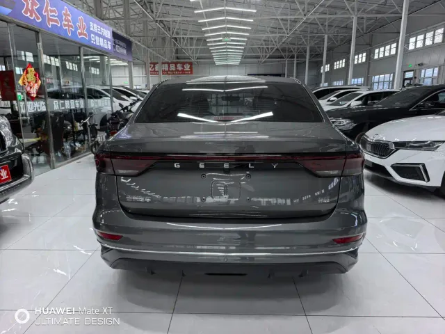 Geely Emgrand — Фото автомобиля 5