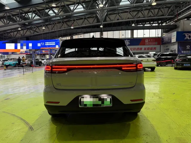 Leapmotor C11 — Фото автомобиля 5