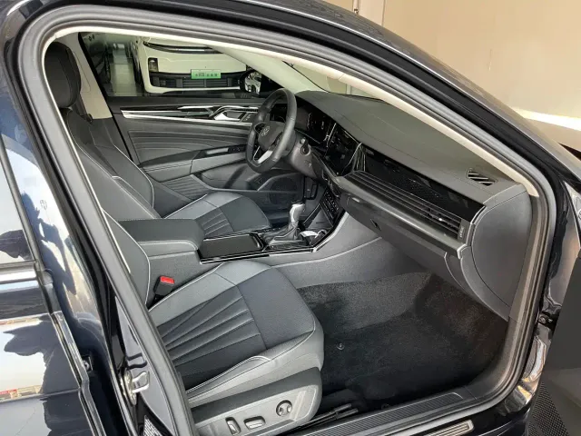 Volkswagen Passat — Фото автомобиля 27