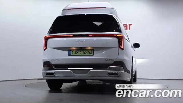 Kia Canival Новый Carnival 4 поколение Бензин 9 мест Hi-Limousine (Спецкузов) — Фото автомобиля 3