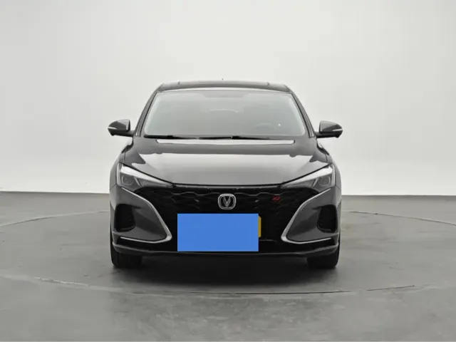 Changan Eado — Фото автомобиля 2