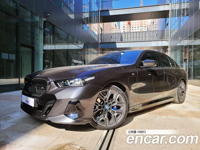 BMW 5-Series 5 серия (G60) — Фото автомобиля 2