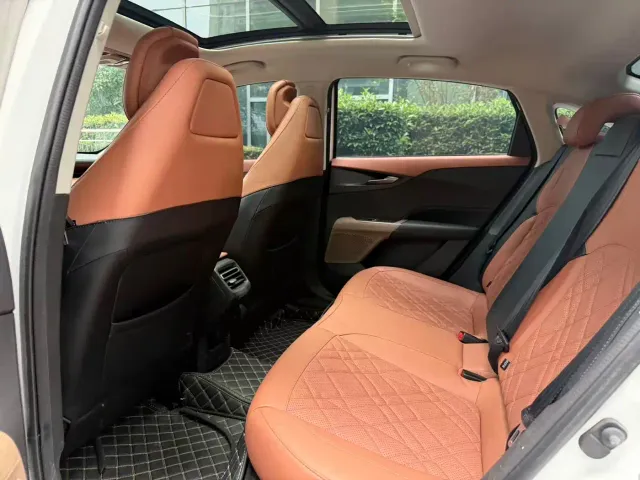 Changan Eado — Фото автомобиля 8