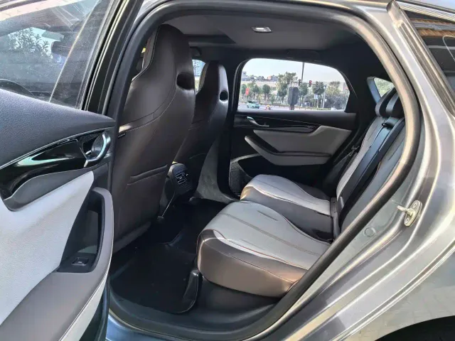 BYD Qin PLUS — Фото автомобиля 9