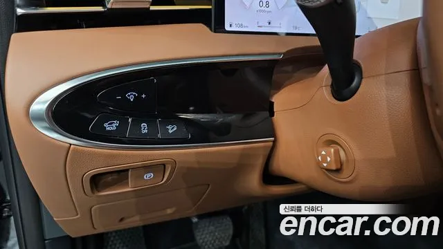 Genesis GV70 — Фото автомобиля 24