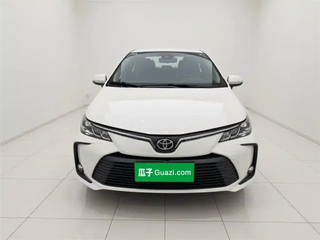 Toyota Corolla — Фото автомобиля 2