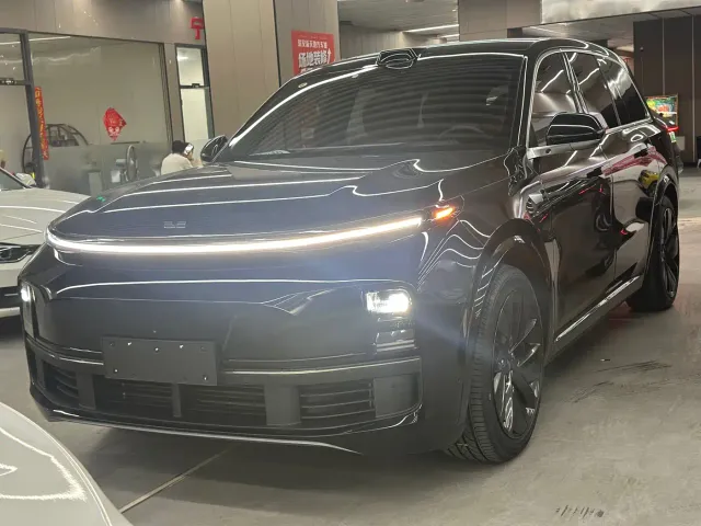 Фотография автомобиля — Li Auto L9