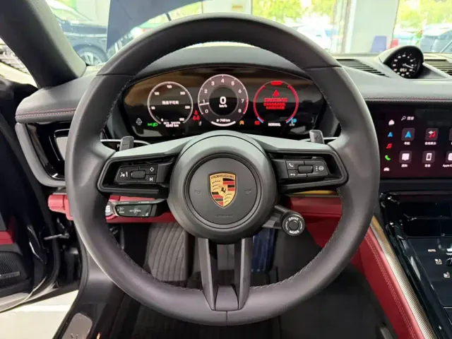 Porsche Panamera — Фото автомобиля 11