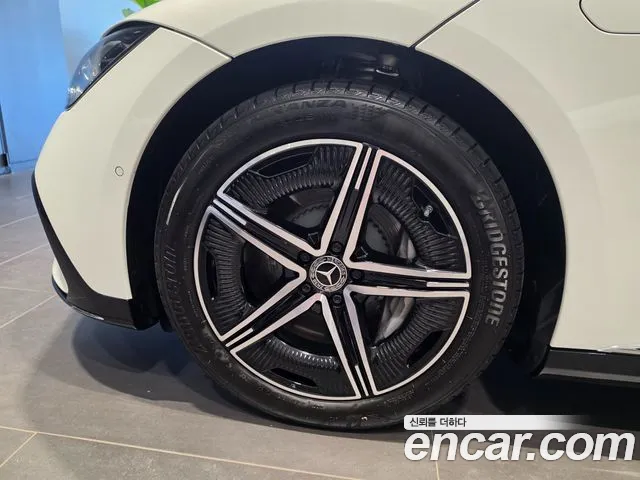 Mercedes-Benz EQE V295 — Фото автомобиля 5