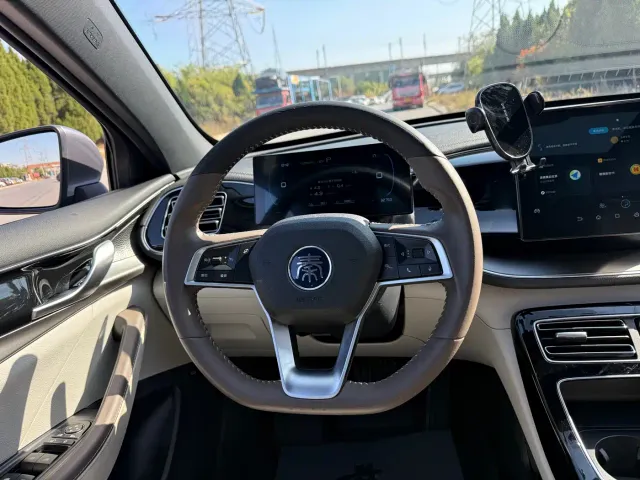 BYD Qin PLUS — Фото автомобиля 12
