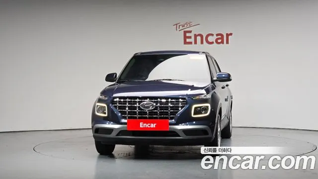 Hyundai Venue — Фото автомобиля 2