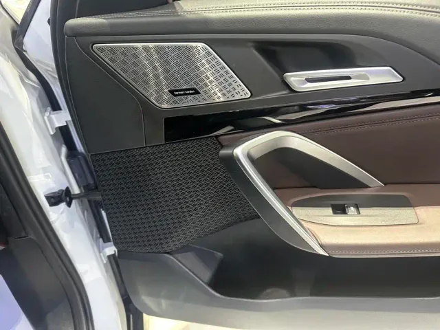 BMW X1 — Фото автомобиля 6