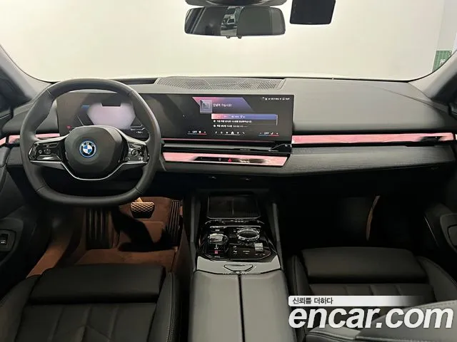 BMW i5 G60 — Фото автомобиля 7