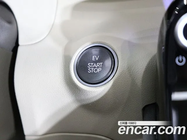 Hyundai Casper Electric — Фото автомобиля 10