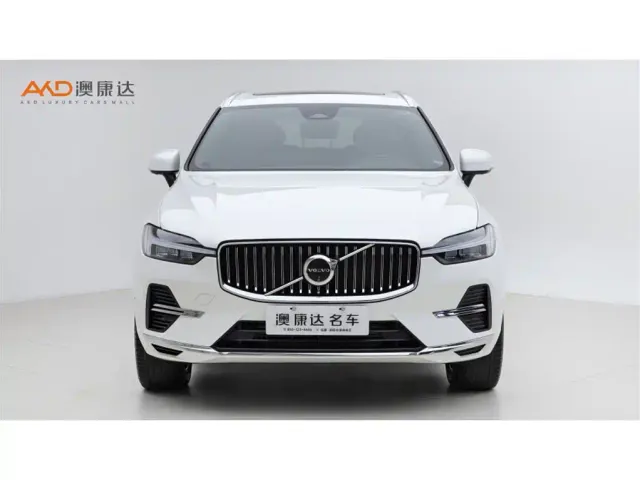 Volvo XC60 — Фото автомобиля 2