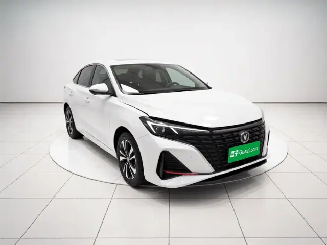 Changan Eado — Фото автомобиля 3