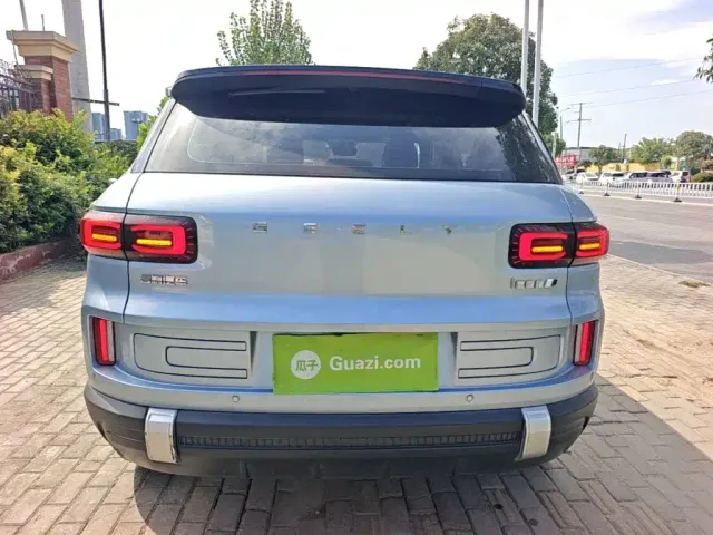 Geely ICON — Фото автомобиля 5