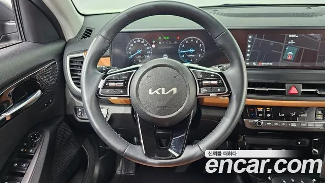 Kia Seltos Новый Seltos Бензин 2.0 2WD — Фото автомобиля 13