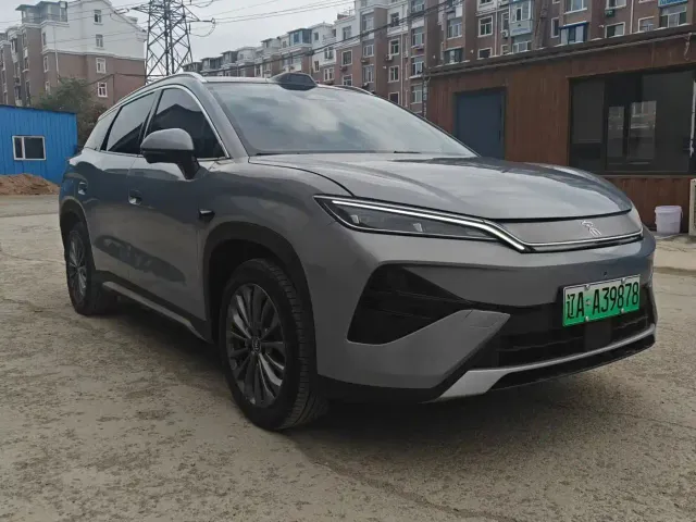 Фотография автомобиля — BYD Song Ultra