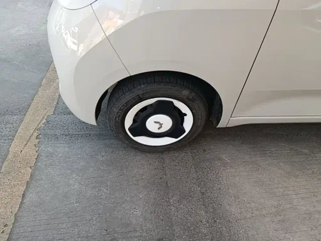 Wuling Hongguang Mini EV — Фото автомобиля 22
