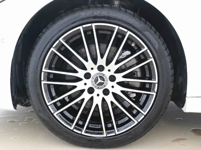 Mercedes-Benz C-Class — Фото автомобиля 11