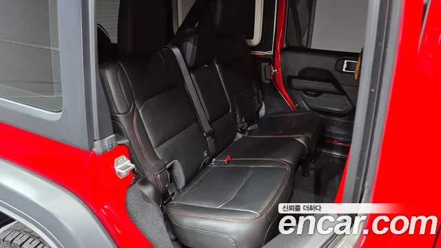 Jeep Wrangler JL — Фото автомобиля 11