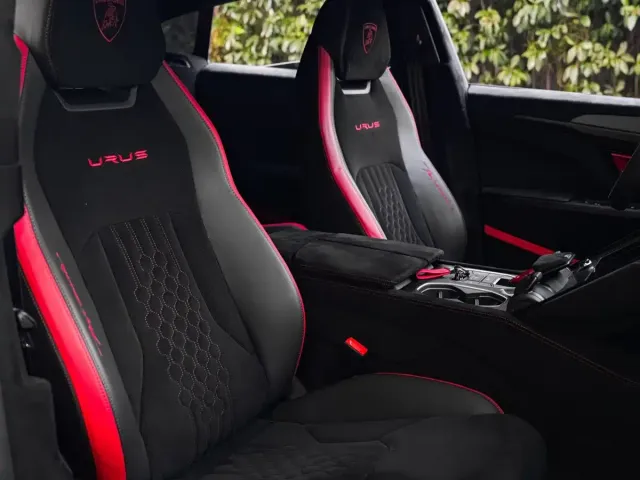 Lamborghini Urus — Фото автомобиля 30