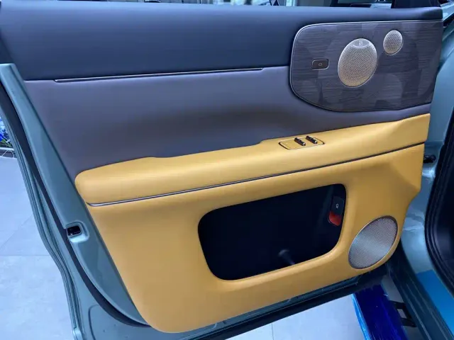 IM Motors LS8 — Фото автомобиля 16