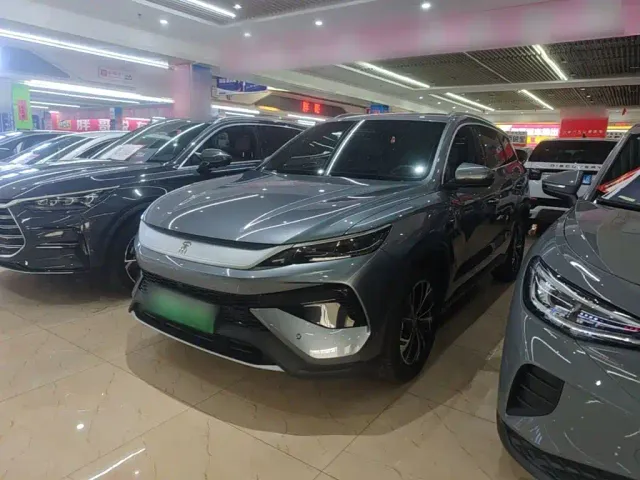 Фотография автомобиля — BYD Song Pro