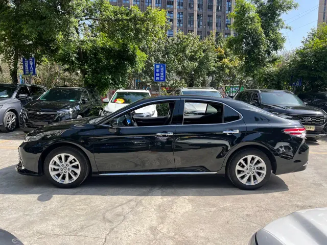 Toyota Camry — Фото автомобиля 6