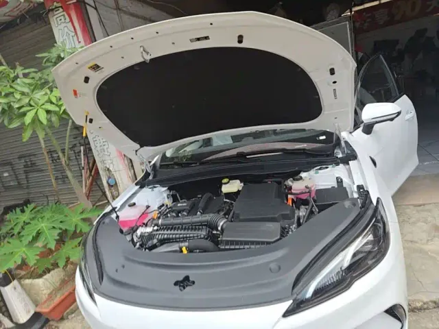 BYD Seal 05 DM-i — Фото автомобиля 19