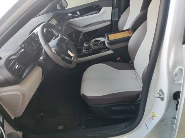BYD Qin PLUS — Фото автомобиля 14