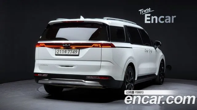 Kia Canival Carnival 4 поколение Дизель 7 мест Signature — Фото автомобиля 2