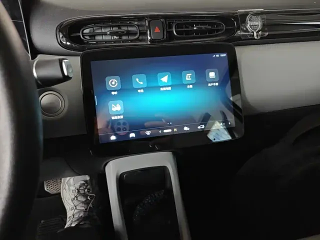Leapmotor T03 — Фото автомобиля 12