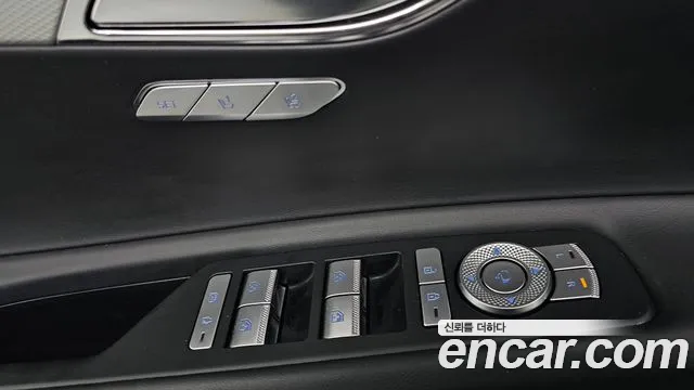 Genesis GV80 — Фото автомобиля 23