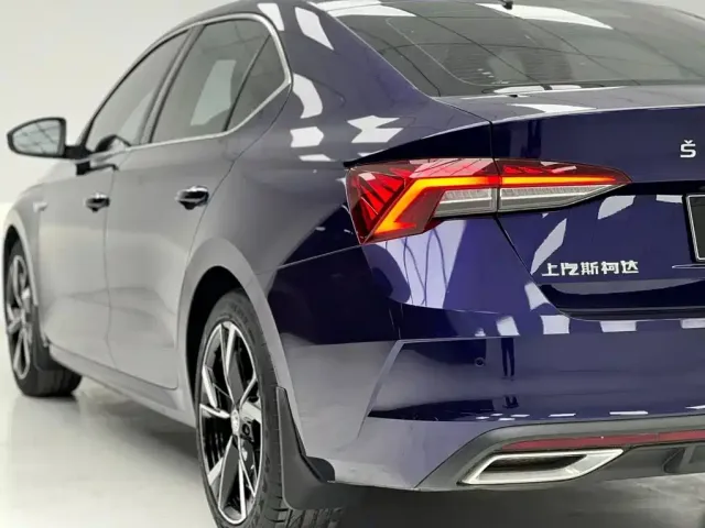 Skoda Octavia — Фото автомобиля 13