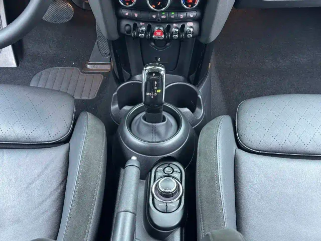 MINI Hatch — Фото автомобиля 13