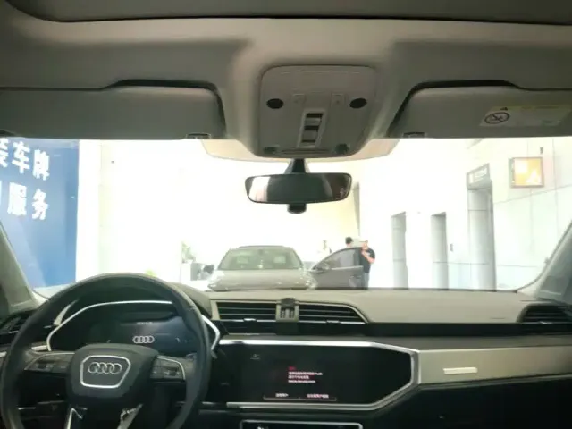 Audi Q3 — Фото автомобиля 7