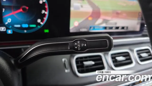 Mercedes-Benz GLE-Class — Фото автомобиля 9