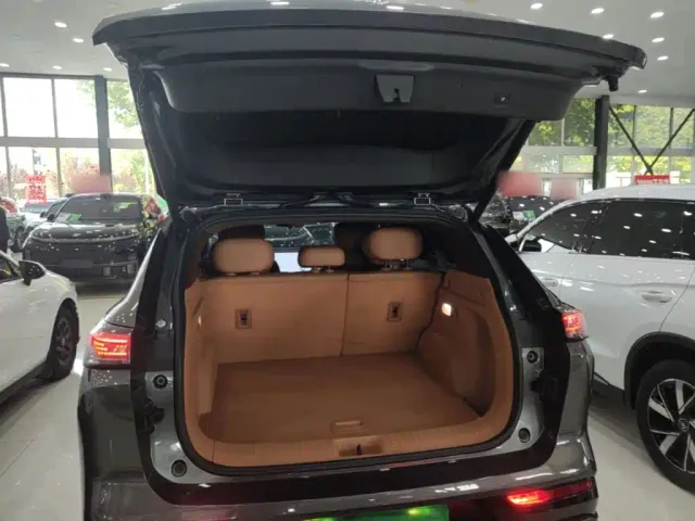Dongfeng Aeolus L8 — Фото автомобиля 18