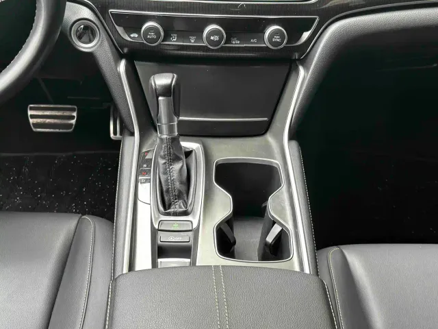 Honda Accord — Фото автомобиля 23