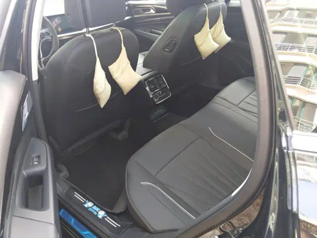 Volkswagen Passat — Фото автомобиля 11