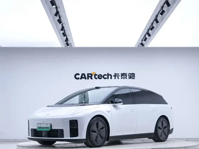 Фотография автомобиля — Li Auto i6