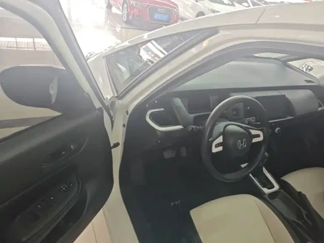 Honda Fit — Фото автомобиля 15
