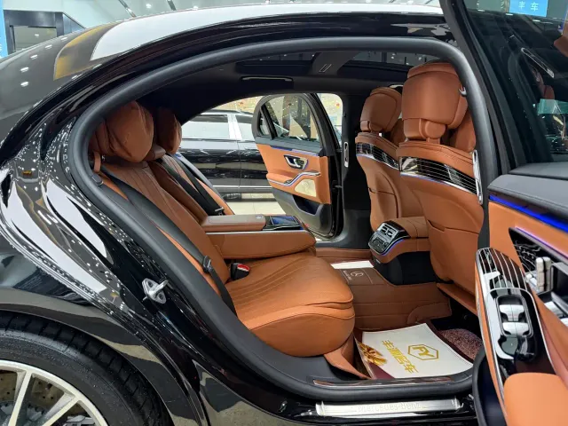Mercedes-Benz S-Class — Фото автомобиля 9