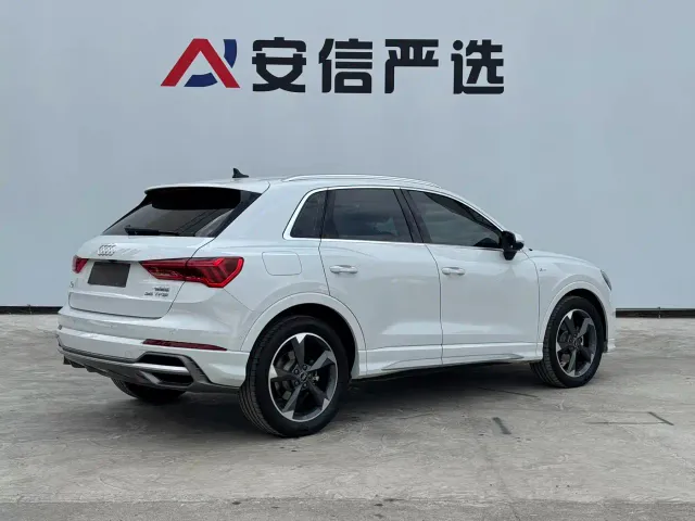 Audi Q3 — Фото автомобиля 6