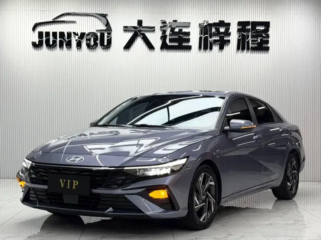 Фотография автомобиля — Hyundai Elantra