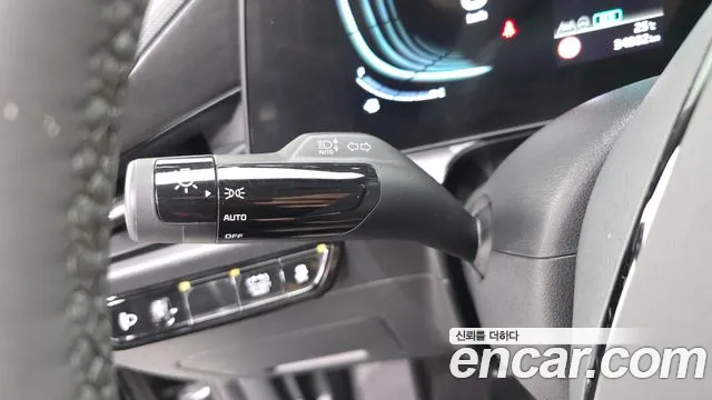 Kia Niro The All New — Фото автомобиля 29