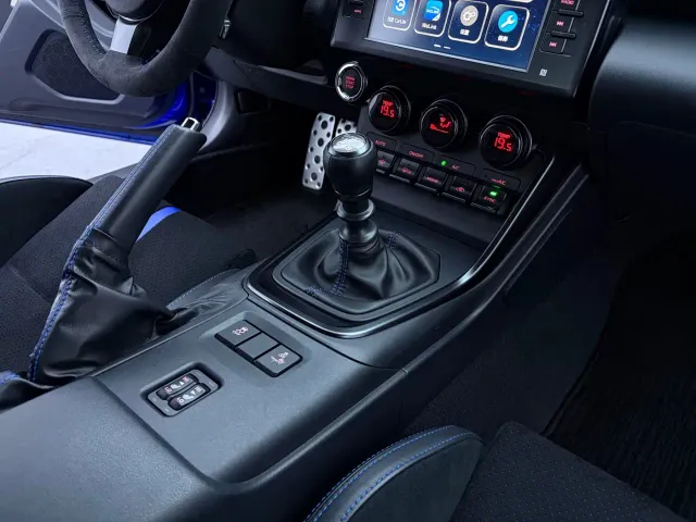 Subaru BRZ — Фото автомобиля 8